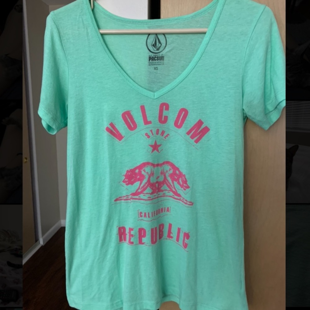 Volcom Green Graphic Fitted V-Neck